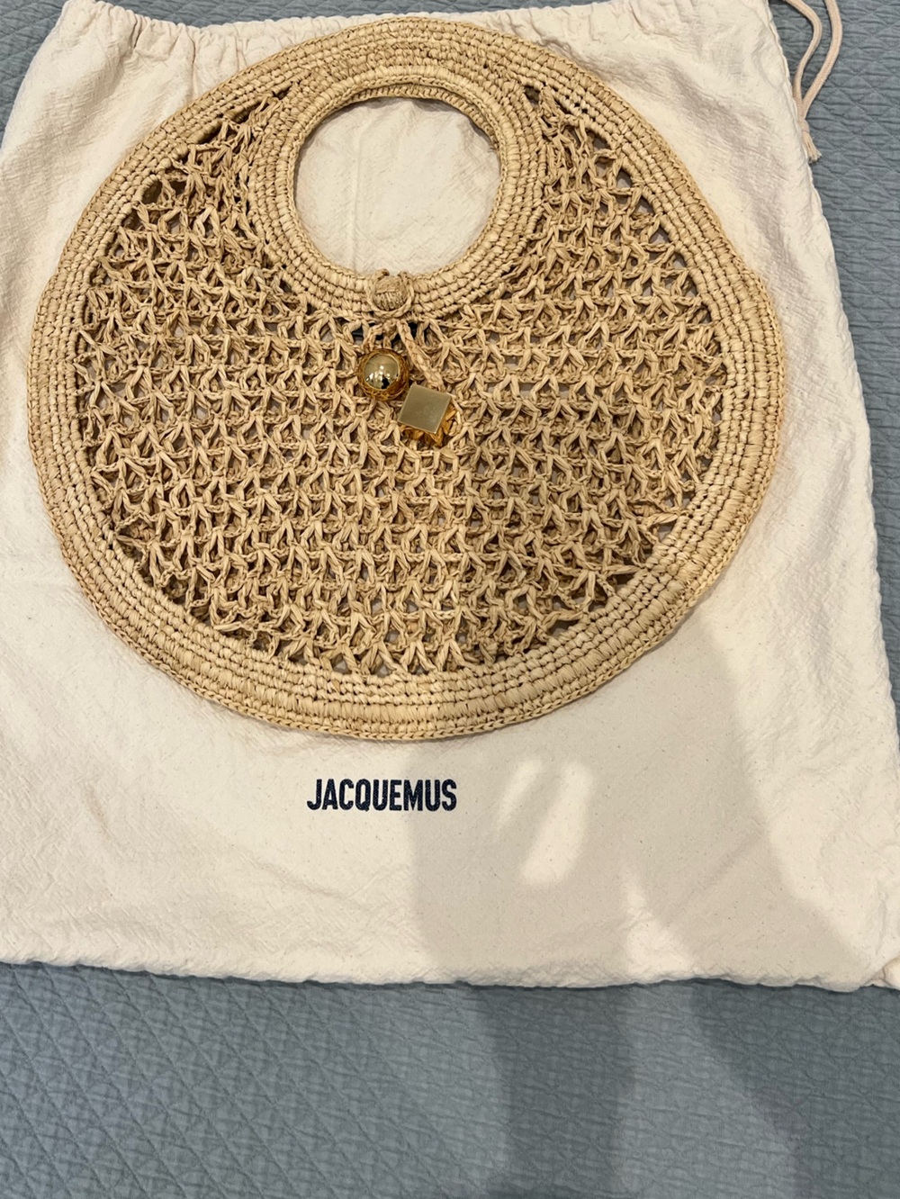 Jacquemus Spiaggia small round bag - Picture 7 of 9